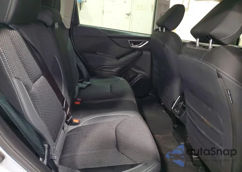 2023 Subaru Forester Premium z USA, uszkodzony, nr VIN JF2SKAEC7PH415695